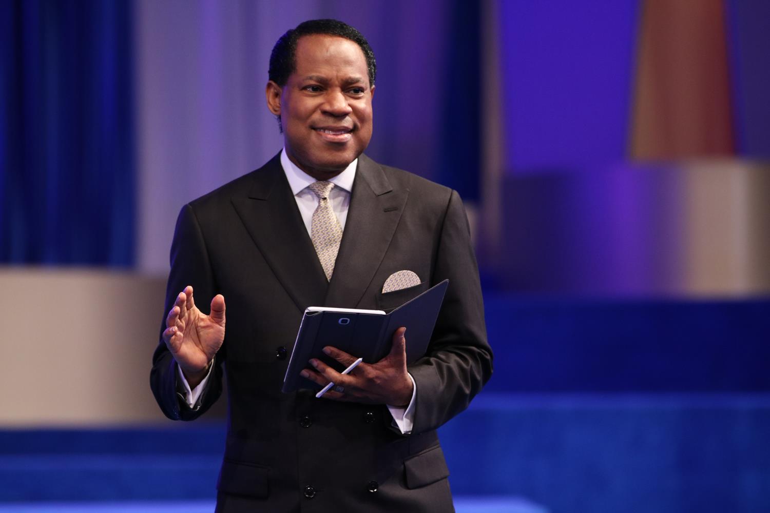 Pastor Chris Oyakhilome - Rhapsody Of Realities 2017